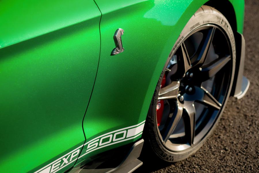 Детали экстерьера Ford Mustang Shelby GT500 2019 года  (фото 7 из 11)